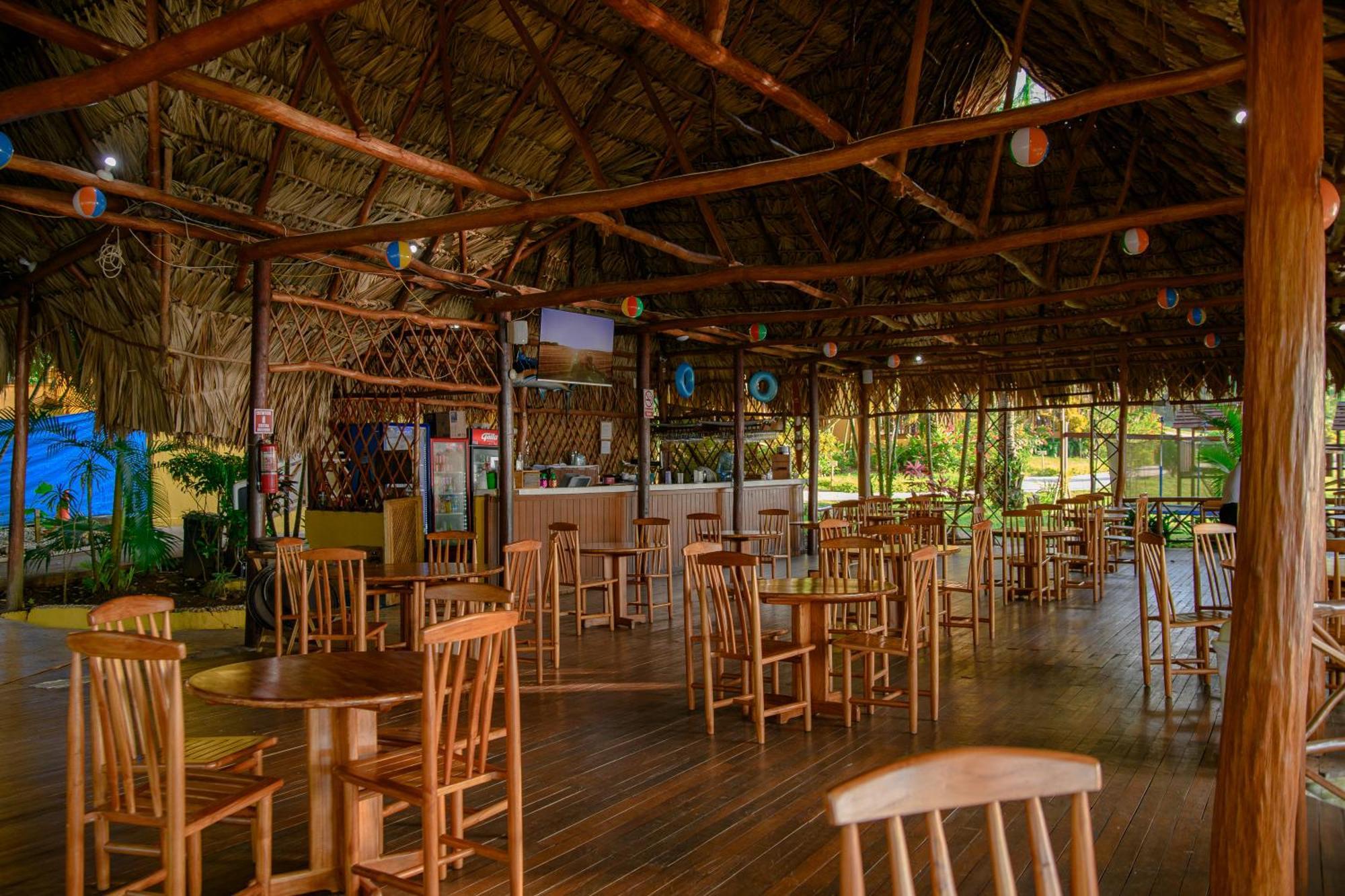 ריו דולצ'ה Banana Palms Hotel מראה חיצוני תמונה