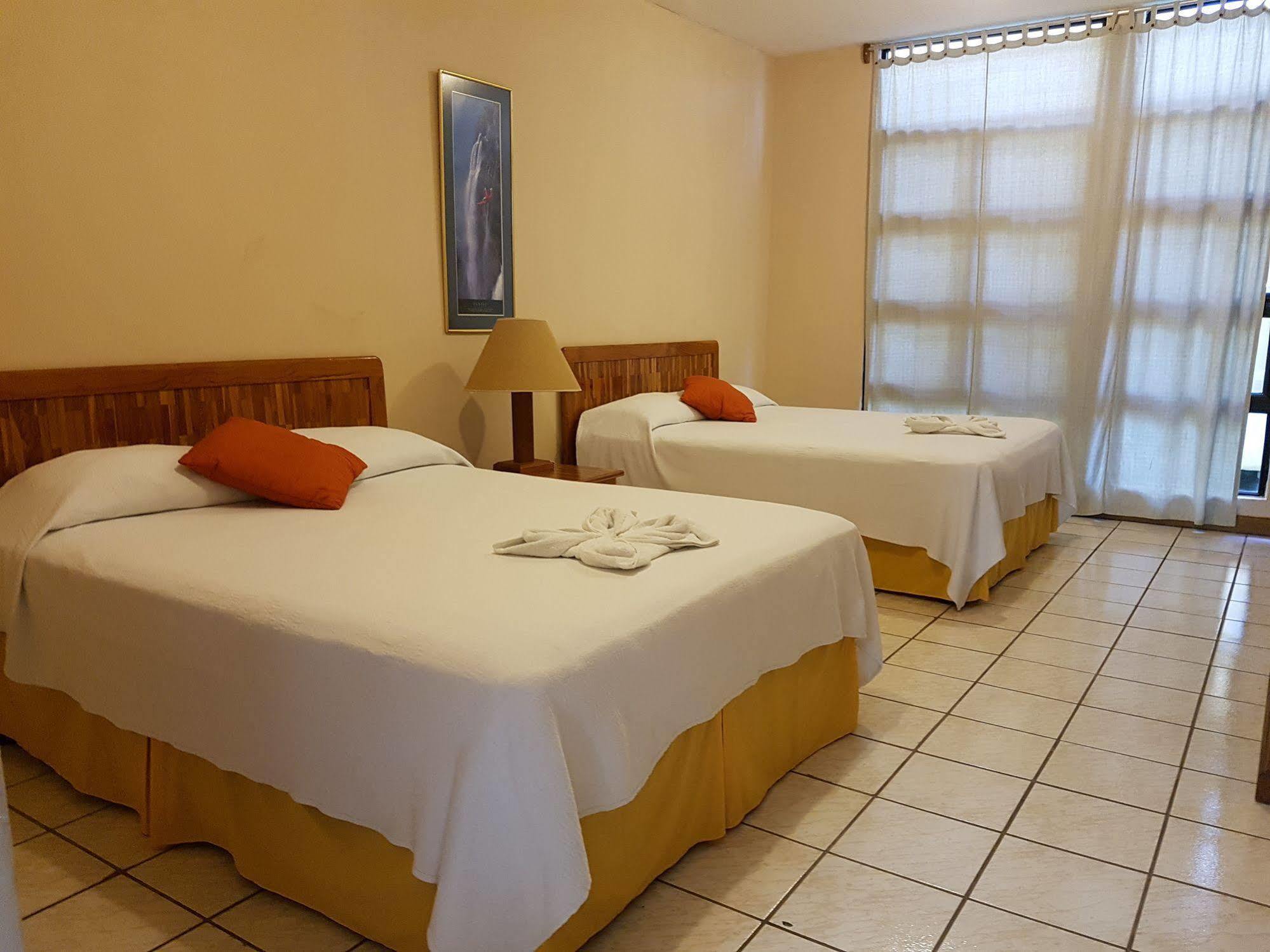 ריו דולצ'ה Banana Palms Hotel מראה חיצוני תמונה